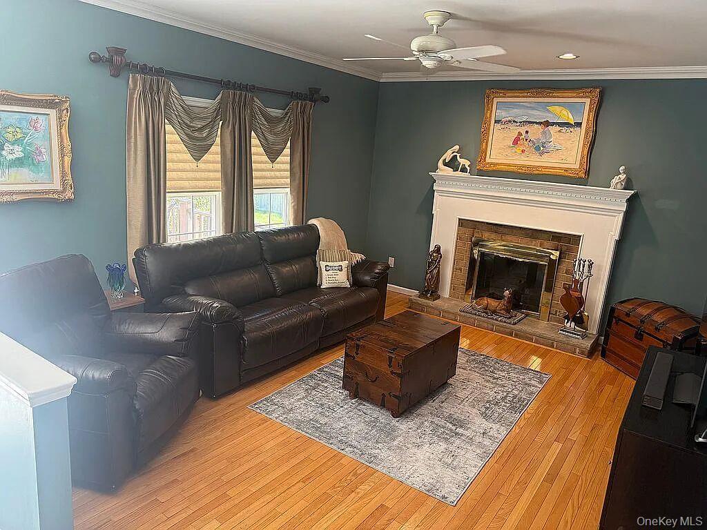 Single Family Ashford Lane Suffolk County, NY 11743, MLS-1054409-5
