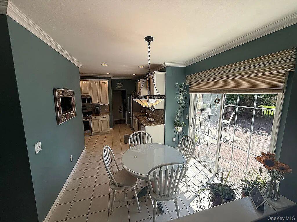 Single Family Ashford Lane Suffolk County, NY 11743, MLS-1054409-7