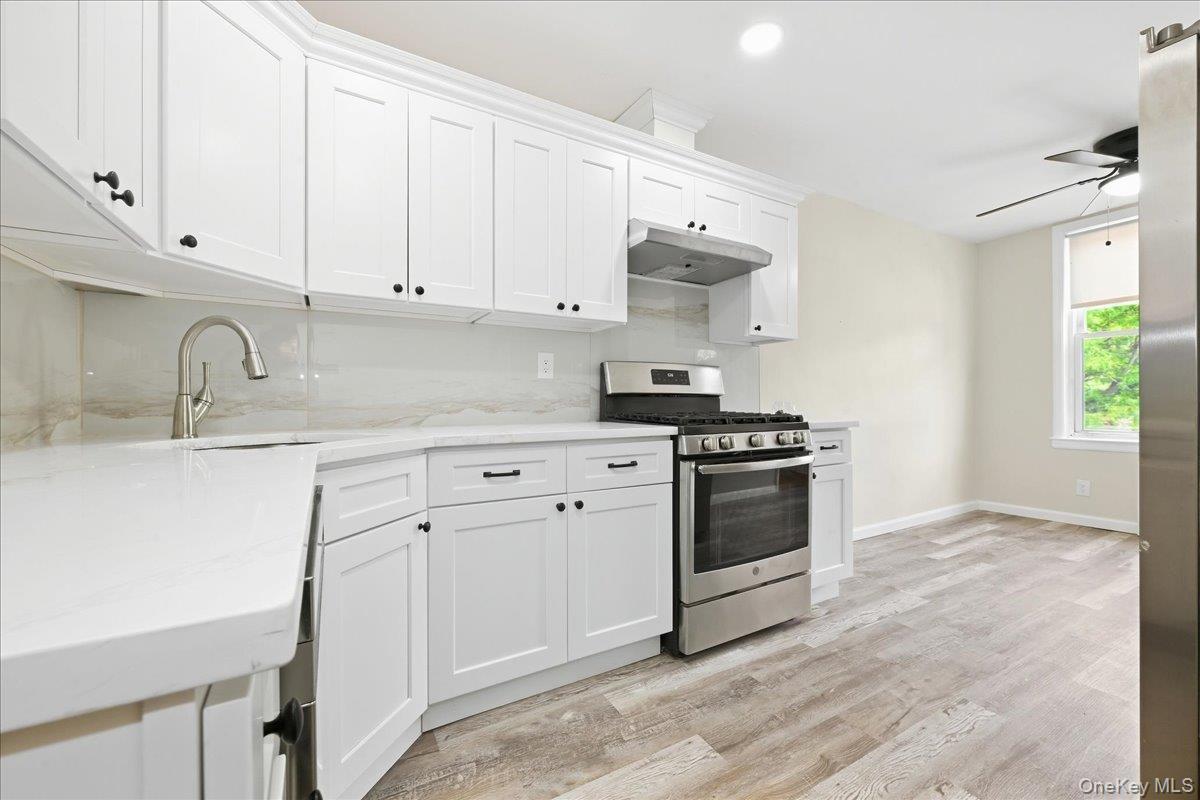 Single Family Little Neck Parkway Queens, NY 11001, MLS-1054411-14