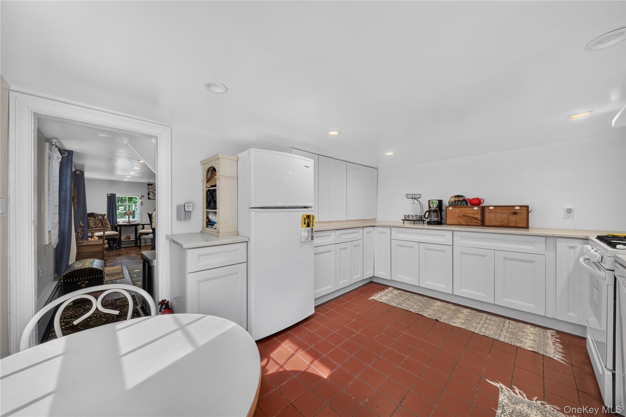 Single Family Northern Boulevard  Nassau County, NY 11576, MLS-1054414-10