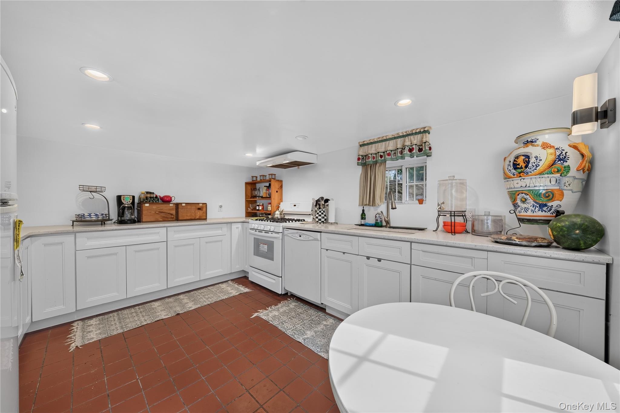Single Family Northern Boulevard  Nassau County, NY 11576, MLS-1054414-9