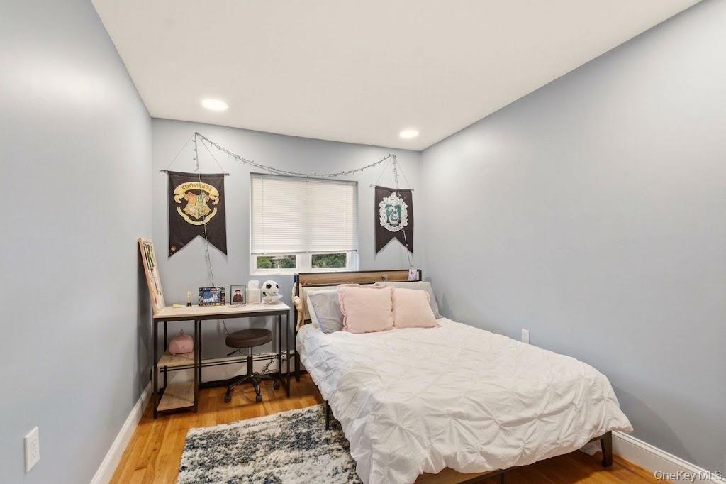 Single Family Hewlett Avenue  Nassau County, NY 11566, MLS-1054427-23