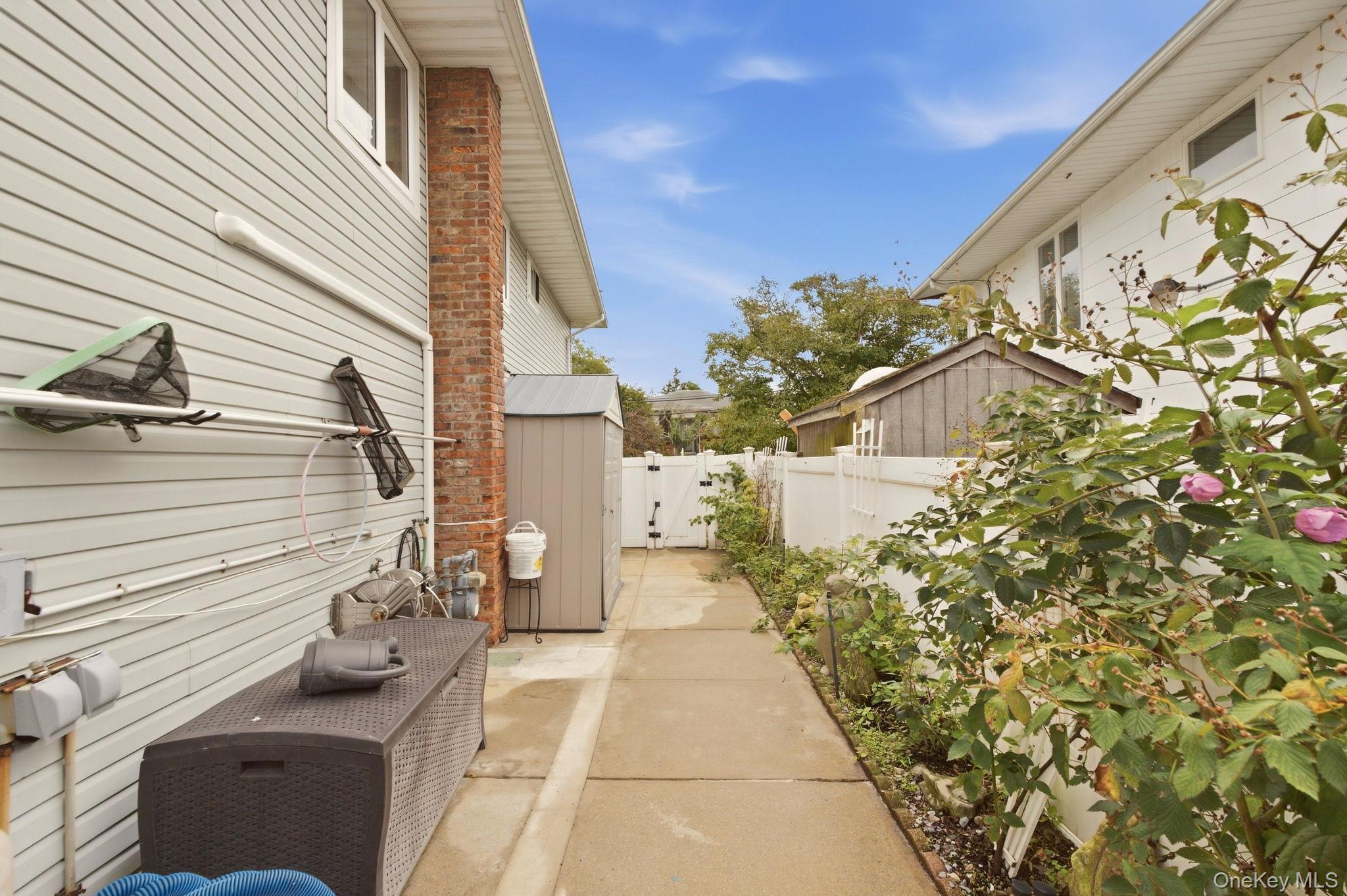 Single Family Hewlett Avenue  Nassau County, NY 11566, MLS-1054427-44