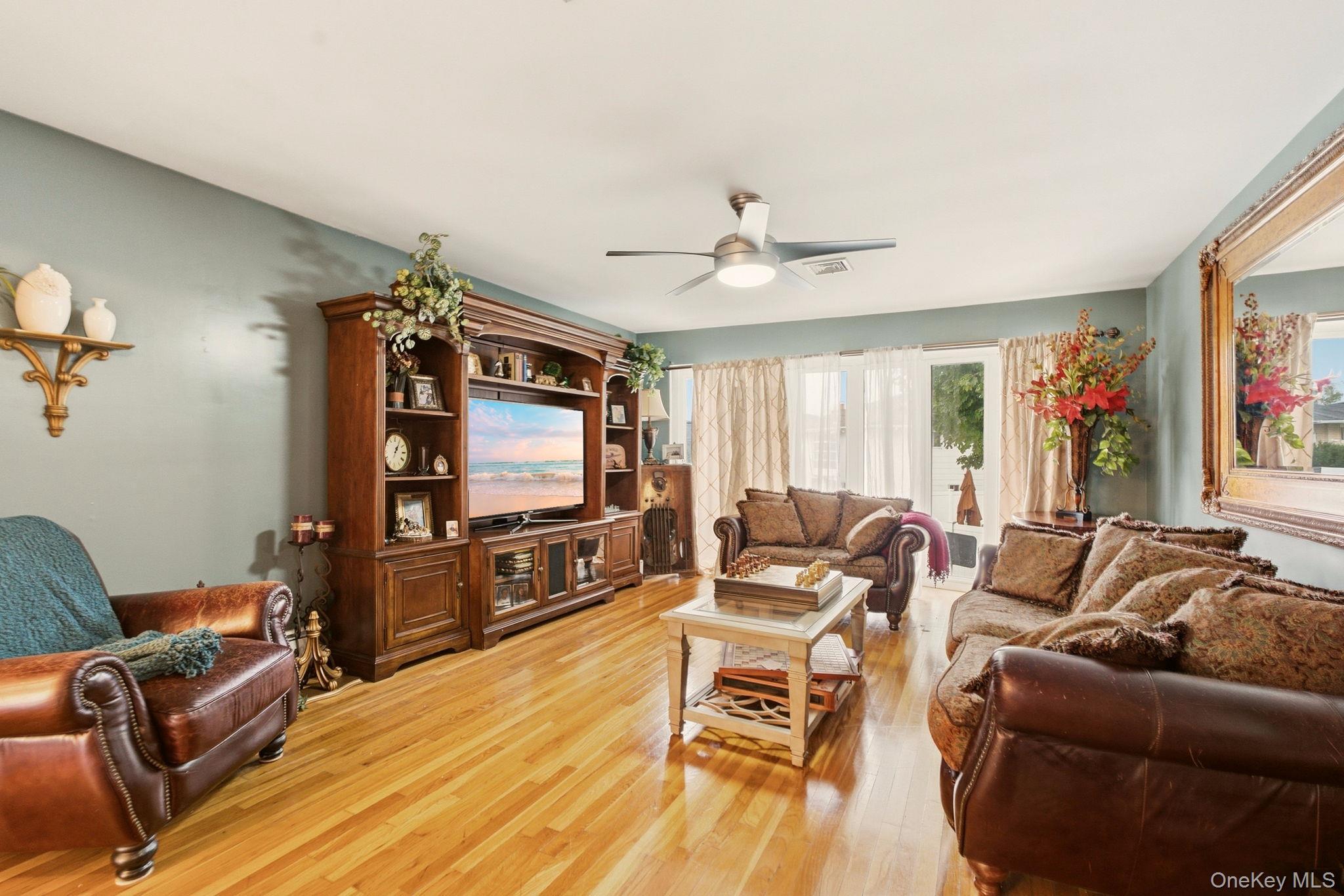 Single Family Hewlett Avenue  Nassau County, NY 11566, MLS-1054427-5