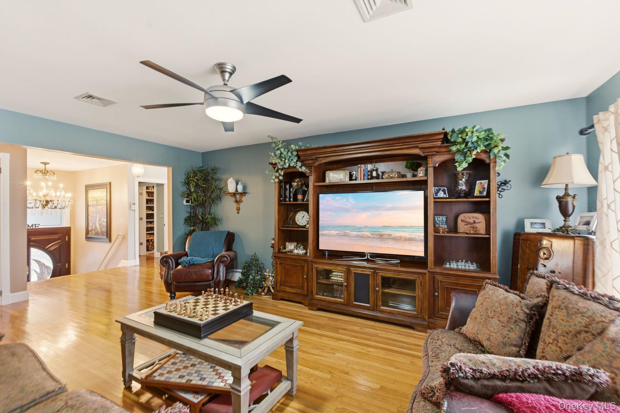 Single Family Hewlett Avenue  Nassau County, NY 11566, MLS-1054427-6