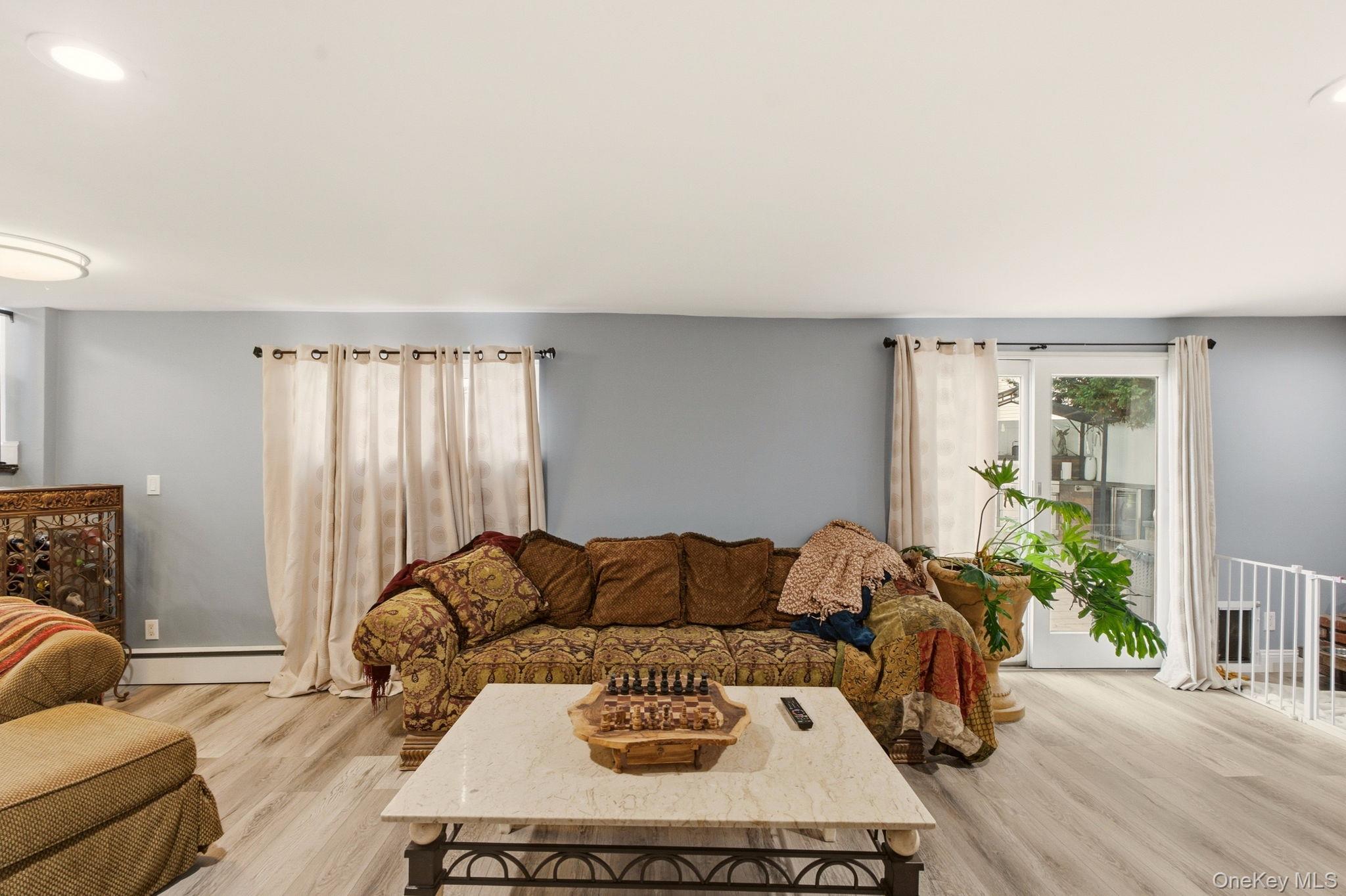 Single Family Hewlett Avenue  Nassau County, NY 11566, MLS-1054427-9