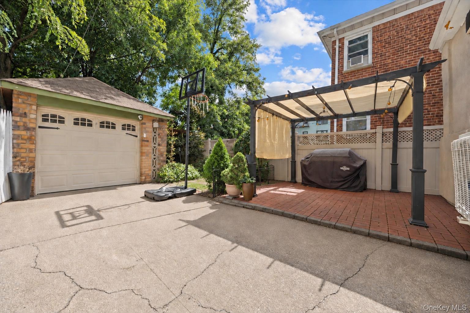 Single Family E 55th Street Brooklyn, NY 11234, MLS-1054430-22