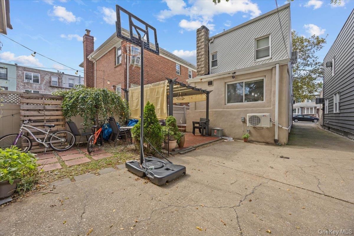 Single Family E 55th Street Brooklyn, NY 11234, MLS-1054430-24