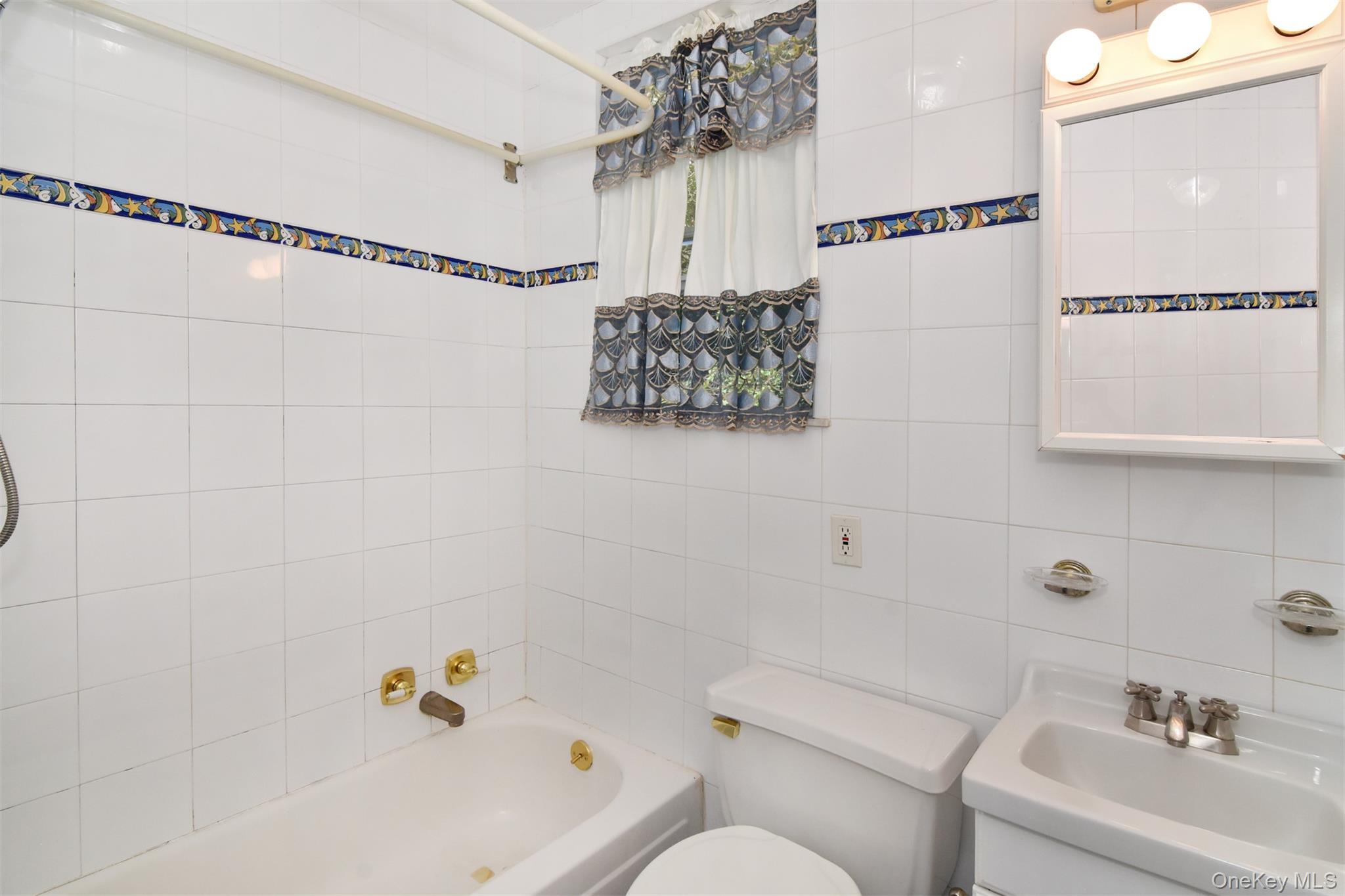 Single Family Southgate Avenue Westchester County, NY 10706, MLS-1054438-10