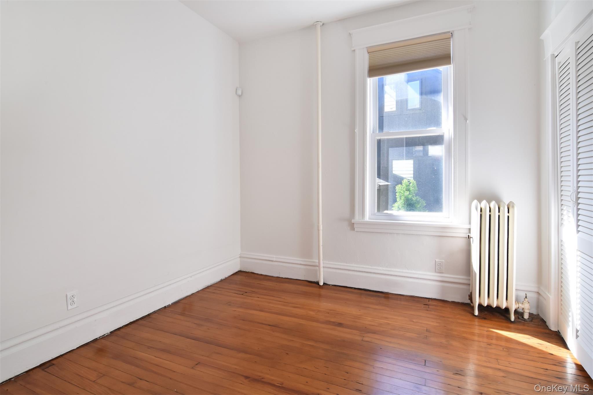Single Family Southgate Avenue Westchester County, NY 10706, MLS-1054438-13