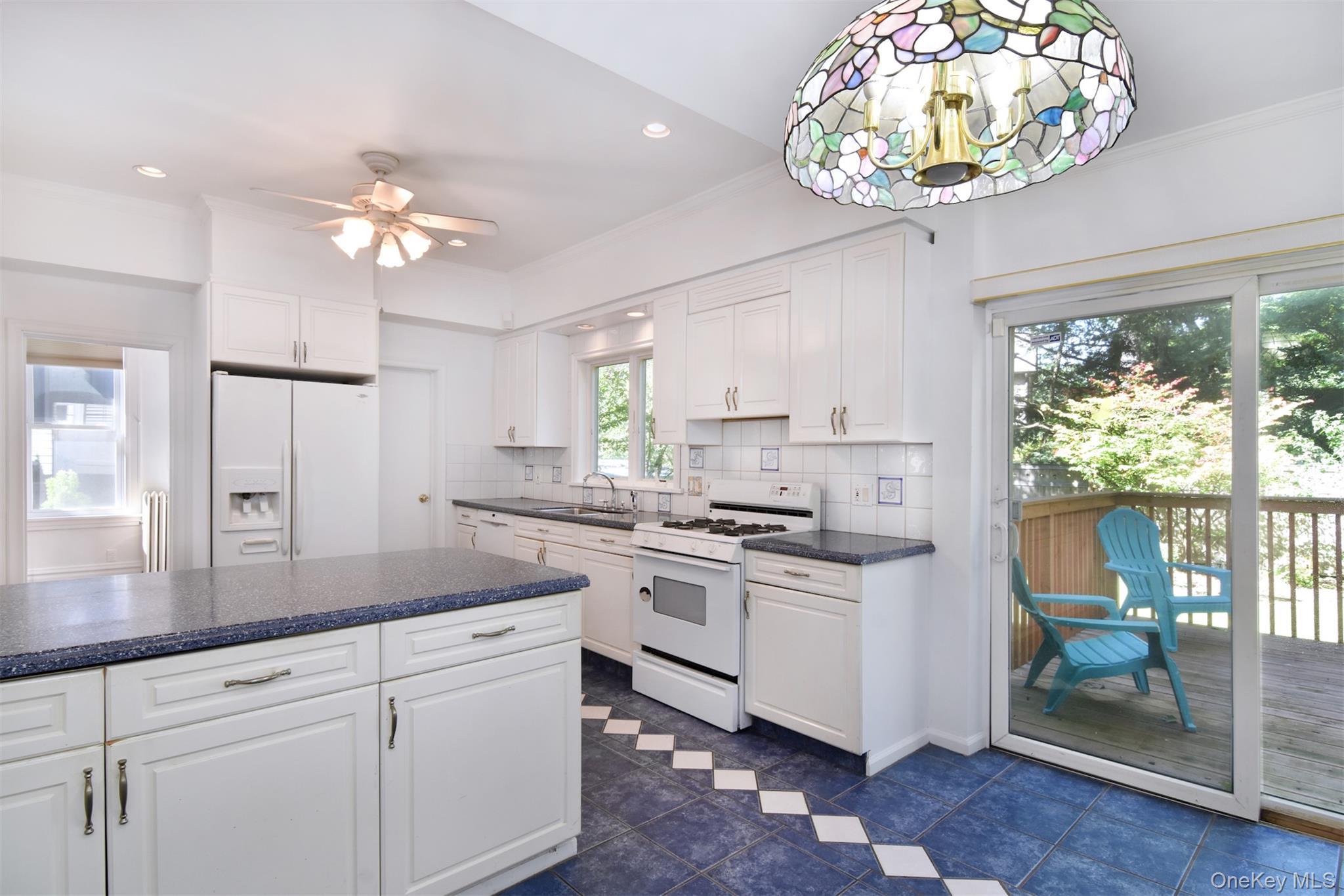 Single Family Southgate Avenue Westchester County, NY 10706, MLS-1054438-7