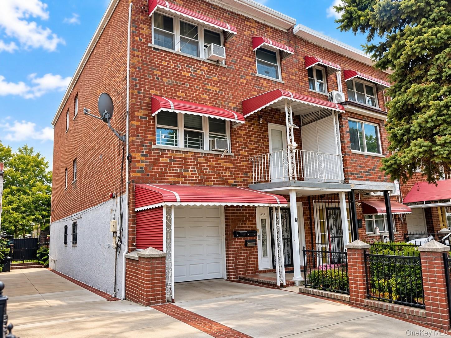 Single Family Saint Lawrence Avenue  Bronx, NY 10473, MLS-1054452-2