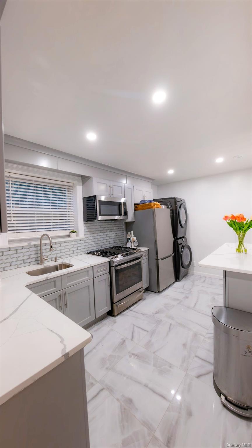 Single Family 121st Avenue Queens, NY 11411, MLS-1054468-12