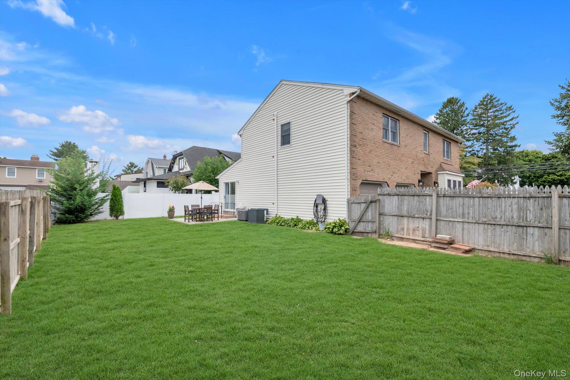 Single Family Manfield Avenue  Nassau County, NY 11566, MLS-1054469-28