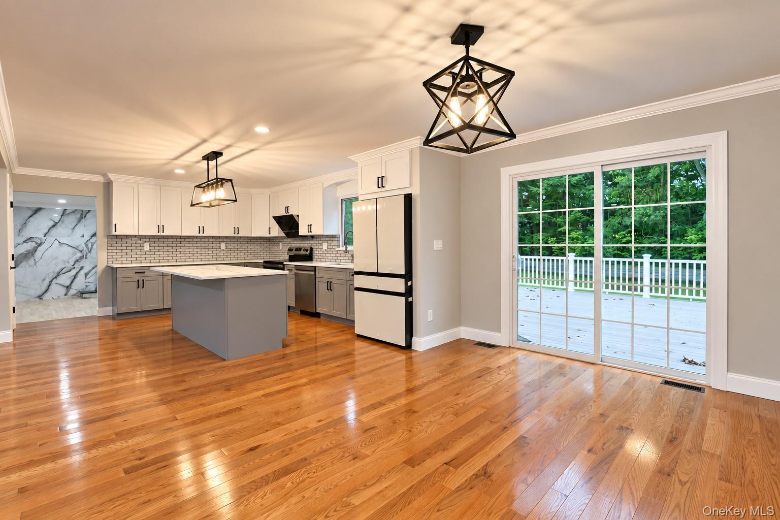 Single Family Seaman Neck Road  Suffolk County, NY 11746, MLS-1054477-7