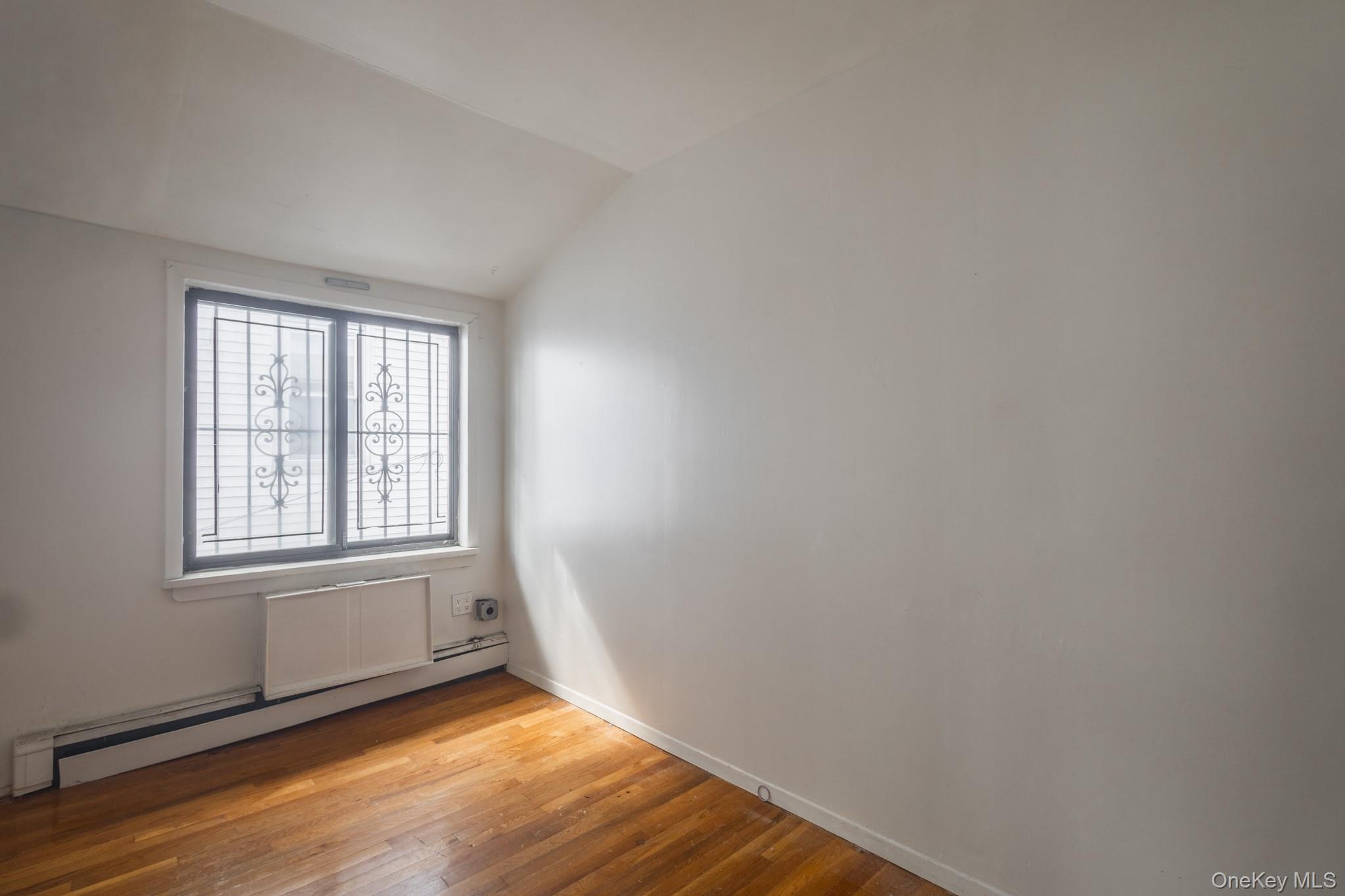 Single Family 150th Street  Queens, NY 11354, MLS-1054486-8