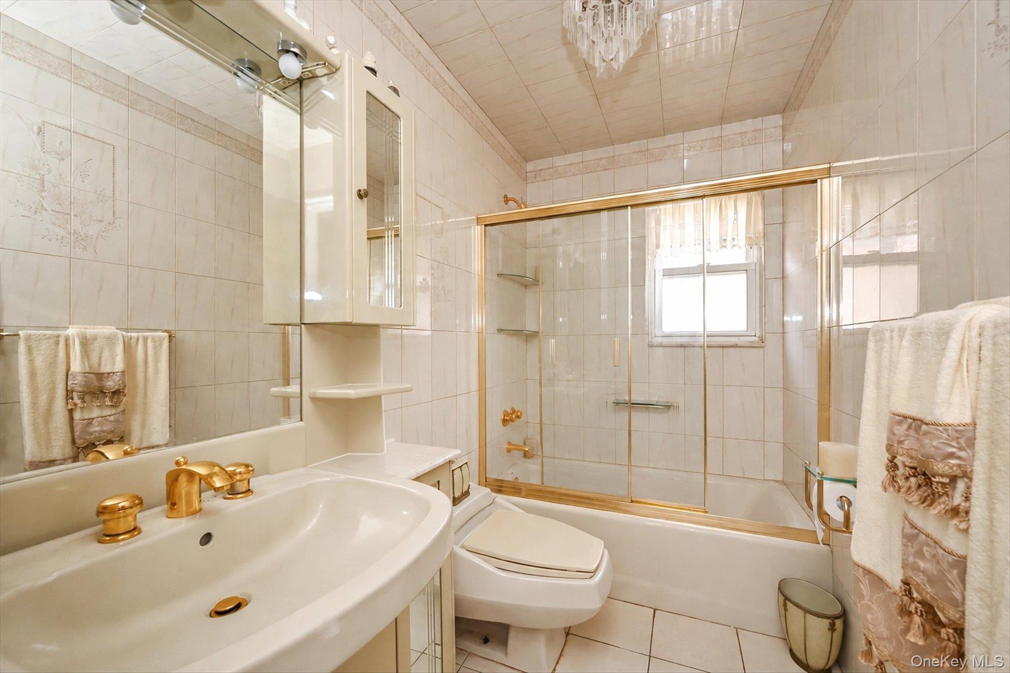 Single Family 25th Avenue Queens, NY 11357, MLS-1054489-11