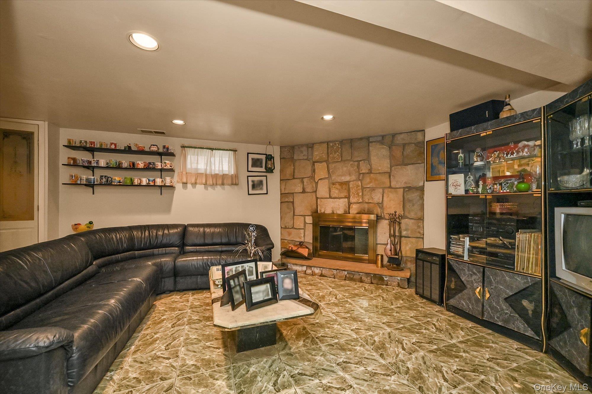 Single Family 25th Avenue Queens, NY 11357, MLS-1054489-12