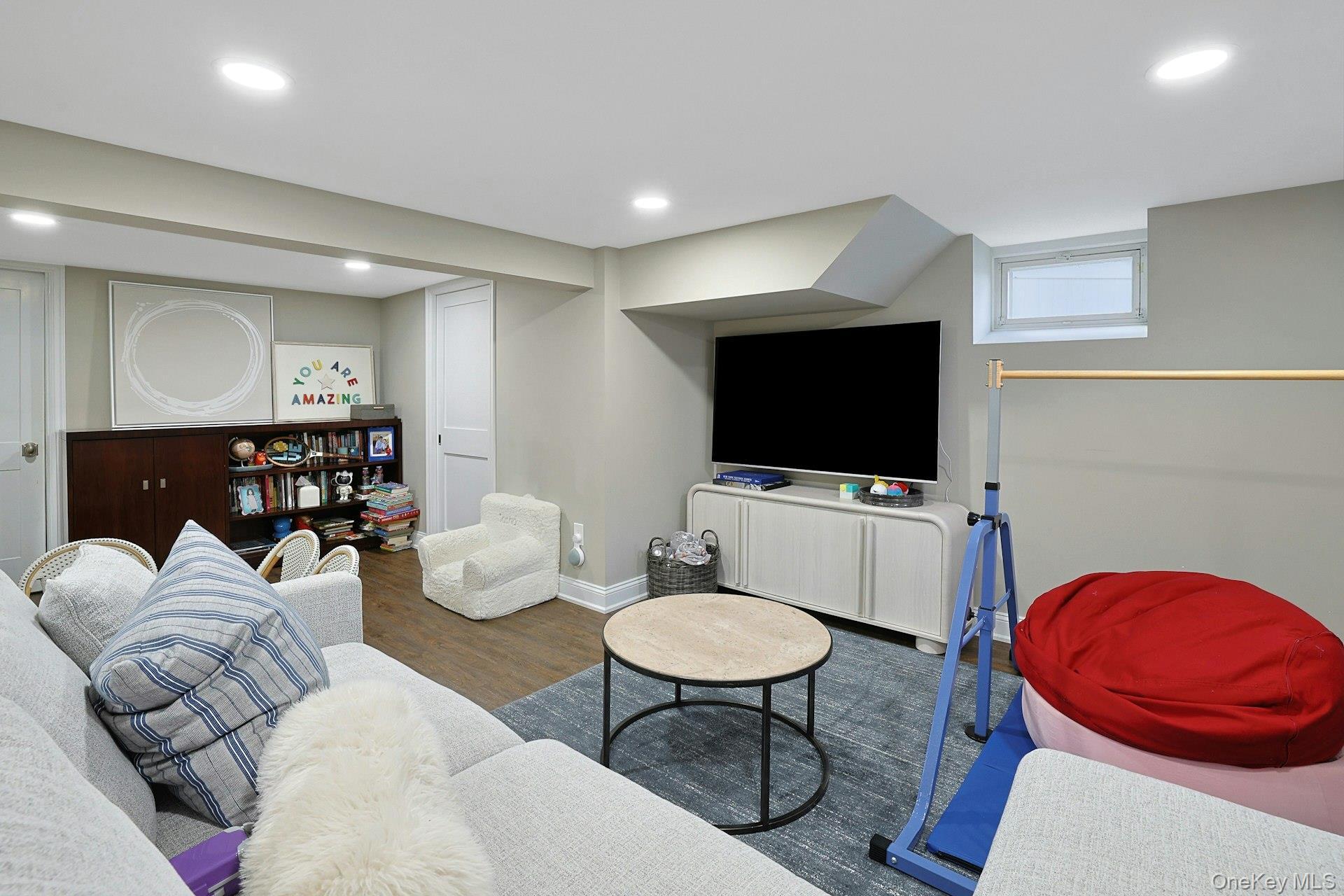 Single Family Munro Avenue  Westchester County, NY 10543, MLS-1054520-34