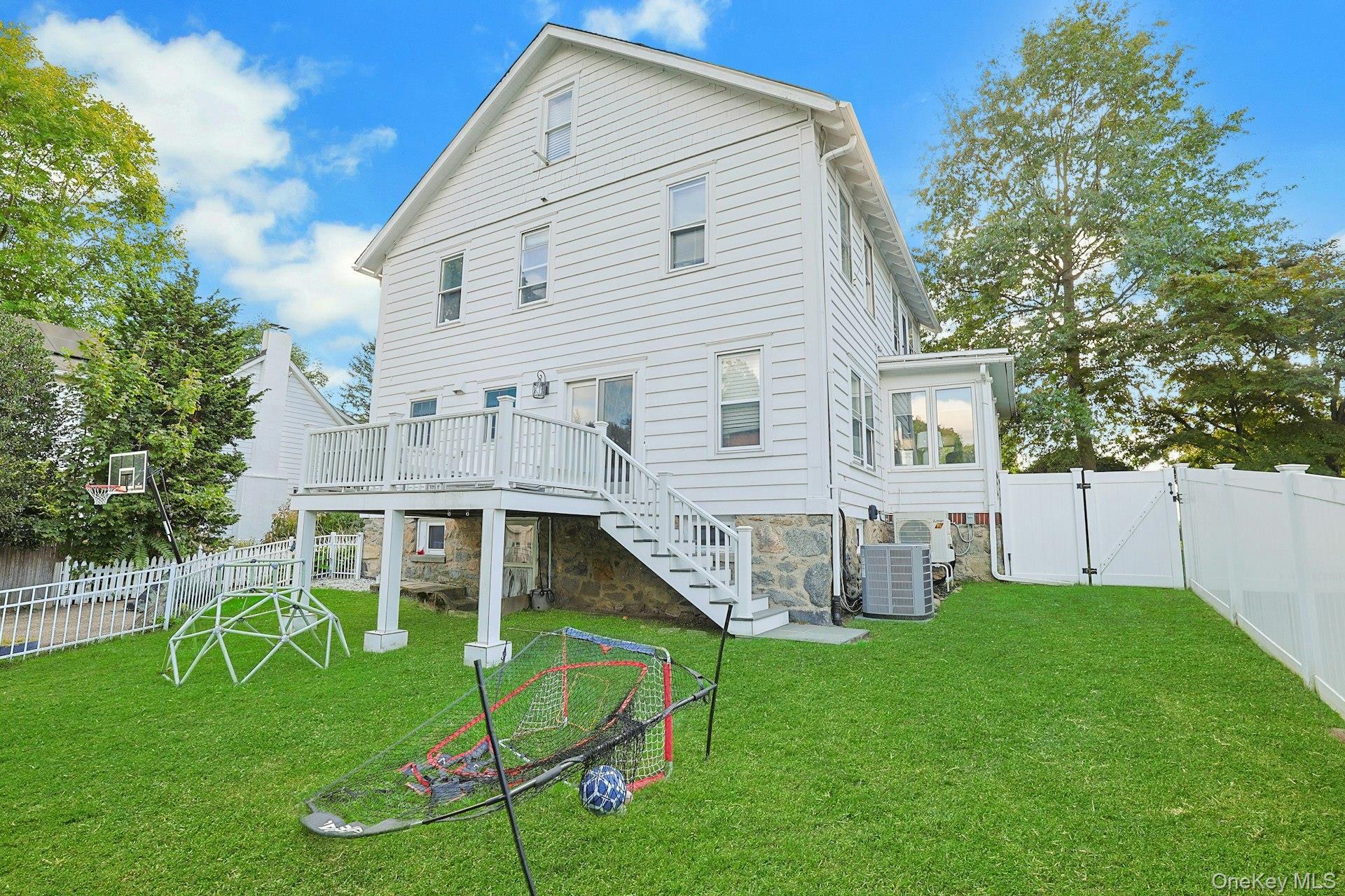 Single Family Munro Avenue  Westchester County, NY 10543, MLS-1054520-6