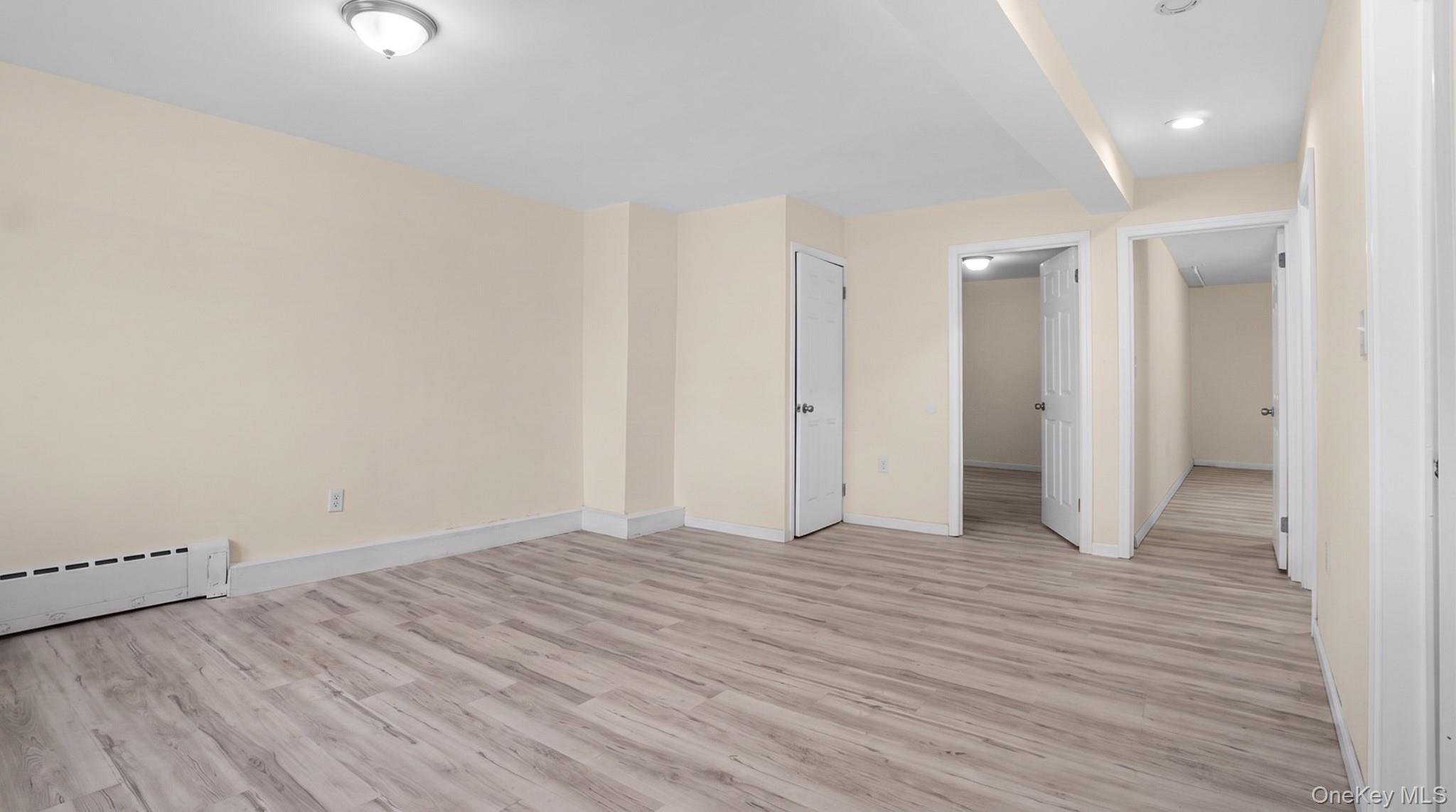 Single Family Huntington Avenue  Bronx, NY 10465, MLS-1054529-14
