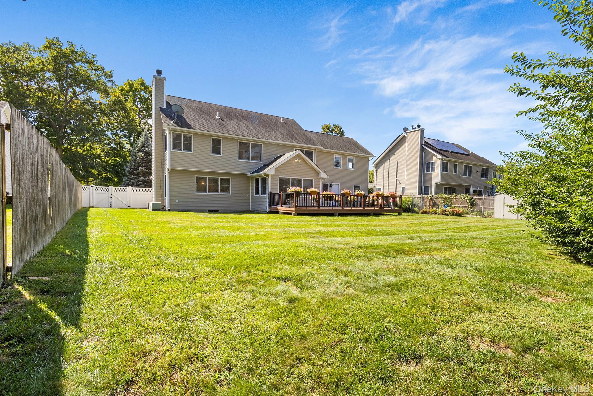 Single Family Little Plains Road Suffolk County, NY 11743, MLS-1054534-38