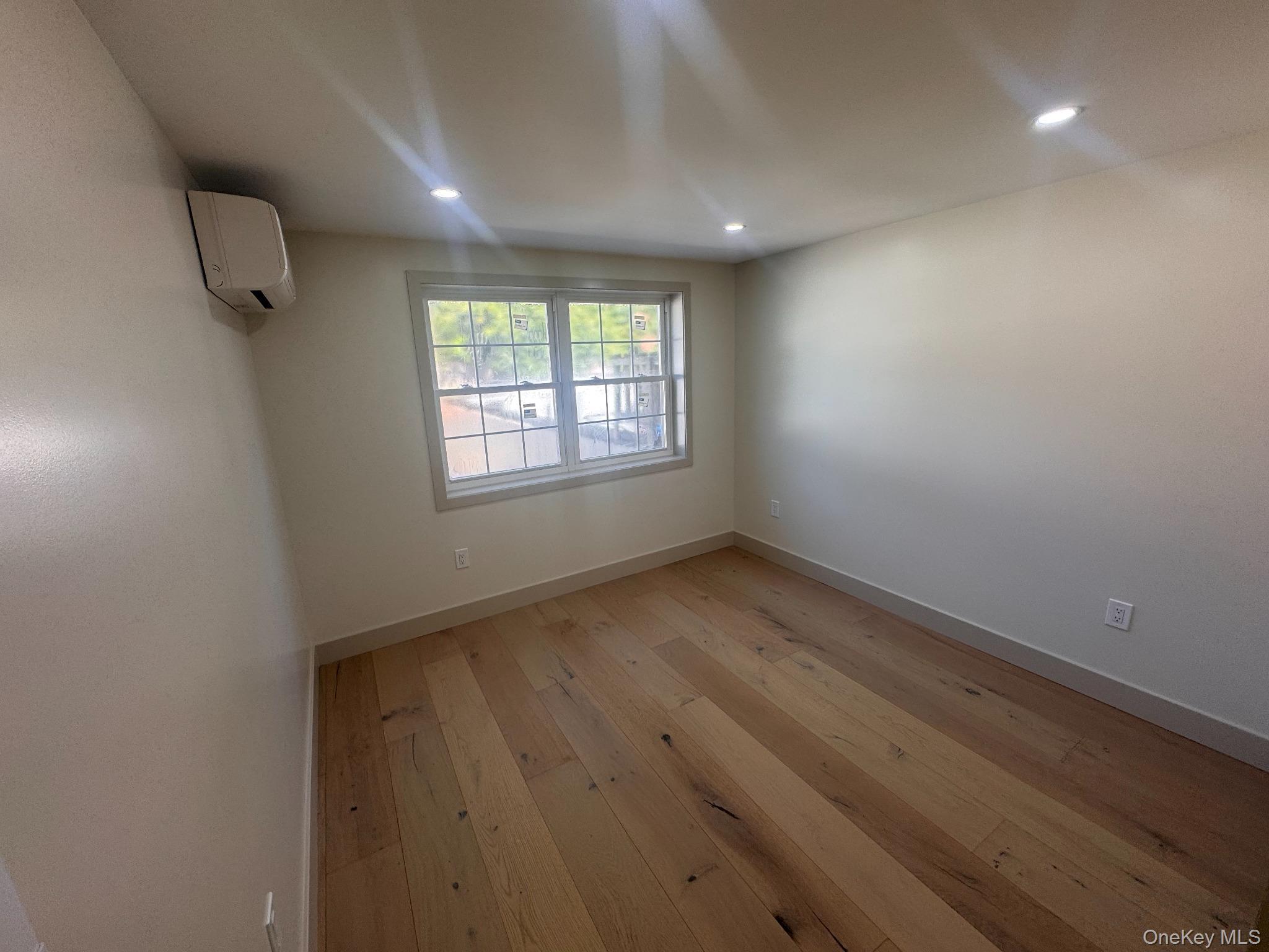 Single Family Colden Avenue  Bronx, NY 10462, MLS-1054566-5