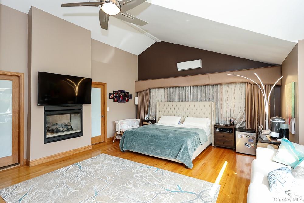 Single Family Kathleen Drive E Nassau County, NY 11791, MLS-1054579-17