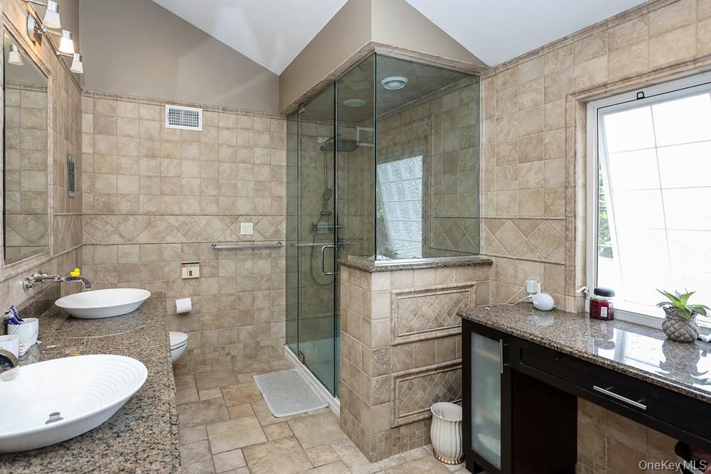 Single Family Kathleen Drive E Nassau County, NY 11791, MLS-1054579-19