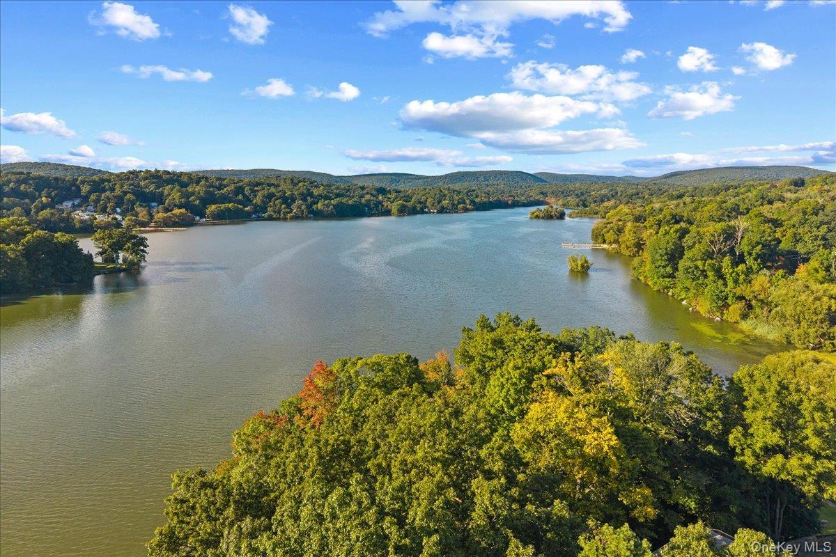 Single Family Lake Shore Drive  Putnam County, NY 10509, MLS-1054588-32