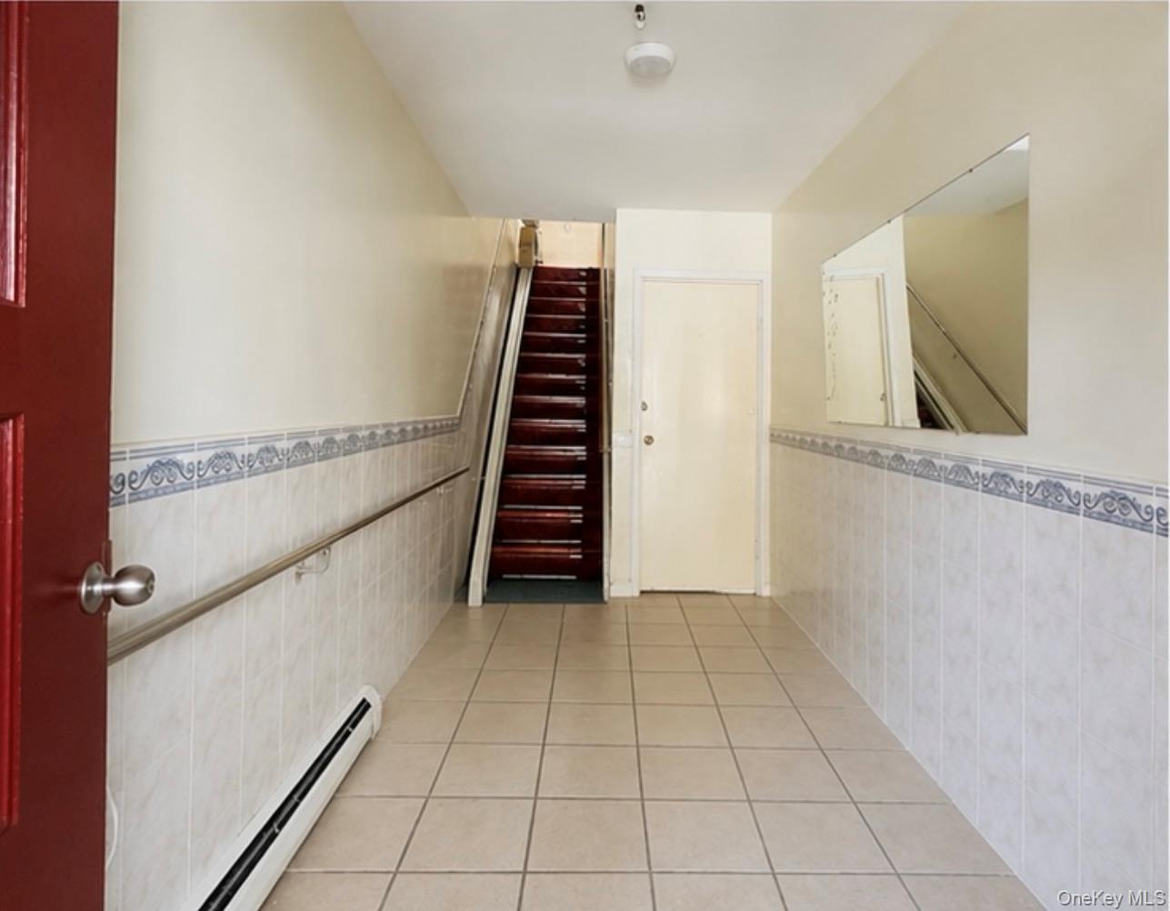 Single Family 54th Street  Queens, NY 11377, MLS-1054604-4