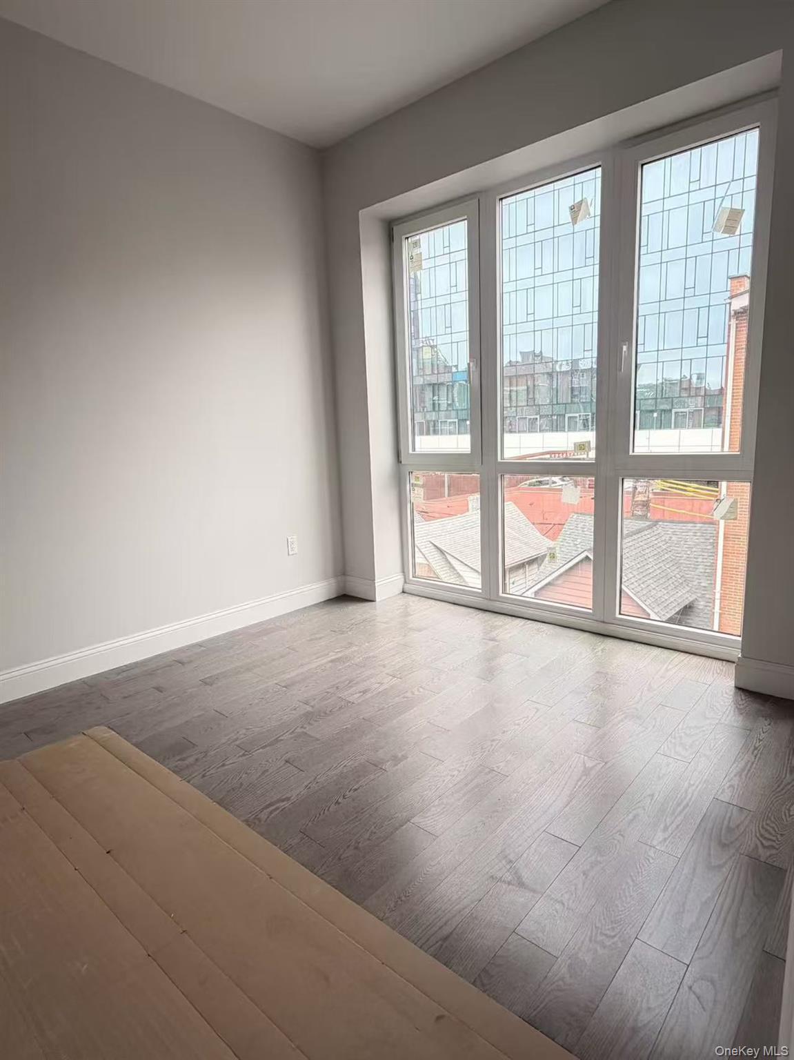Single Family Carlton Place Queens, NY 11354, MLS-1054618-4