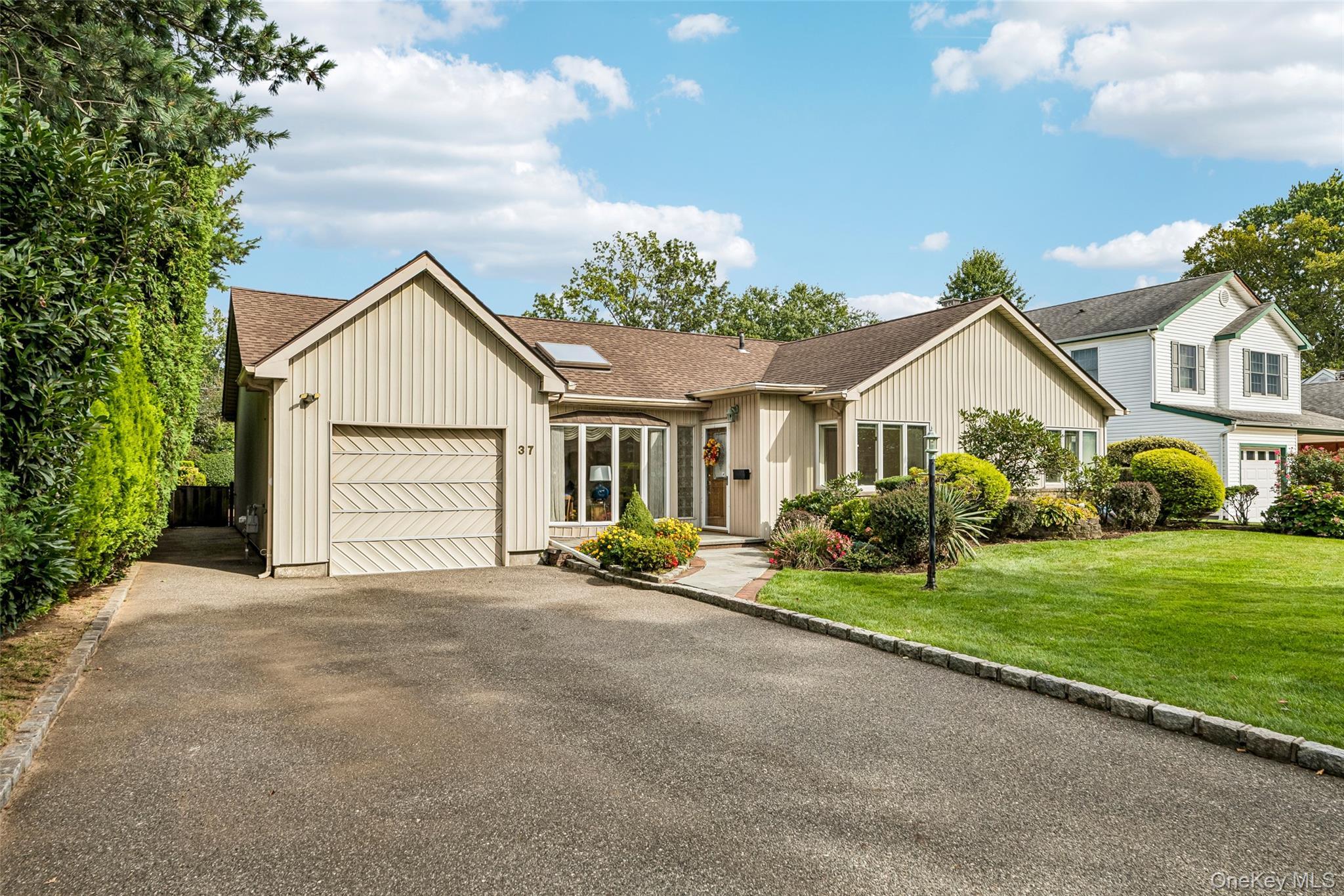 Single Family Linden Street Nassau County, NY 11530, MLS-1054649-2
