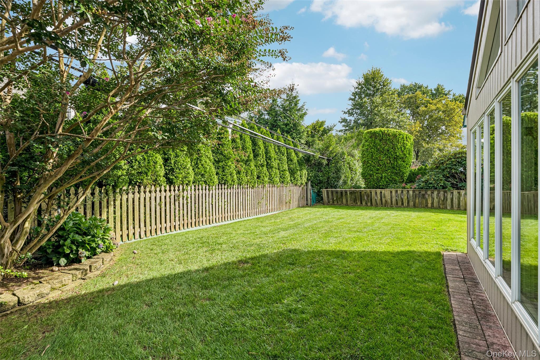 Single Family Linden Street Nassau County, NY 11530, MLS-1054649-29