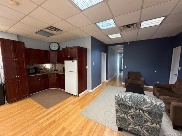 Commercial Lease E Tremont Avenue Bronx, NY 10465, MLS-1054651-2