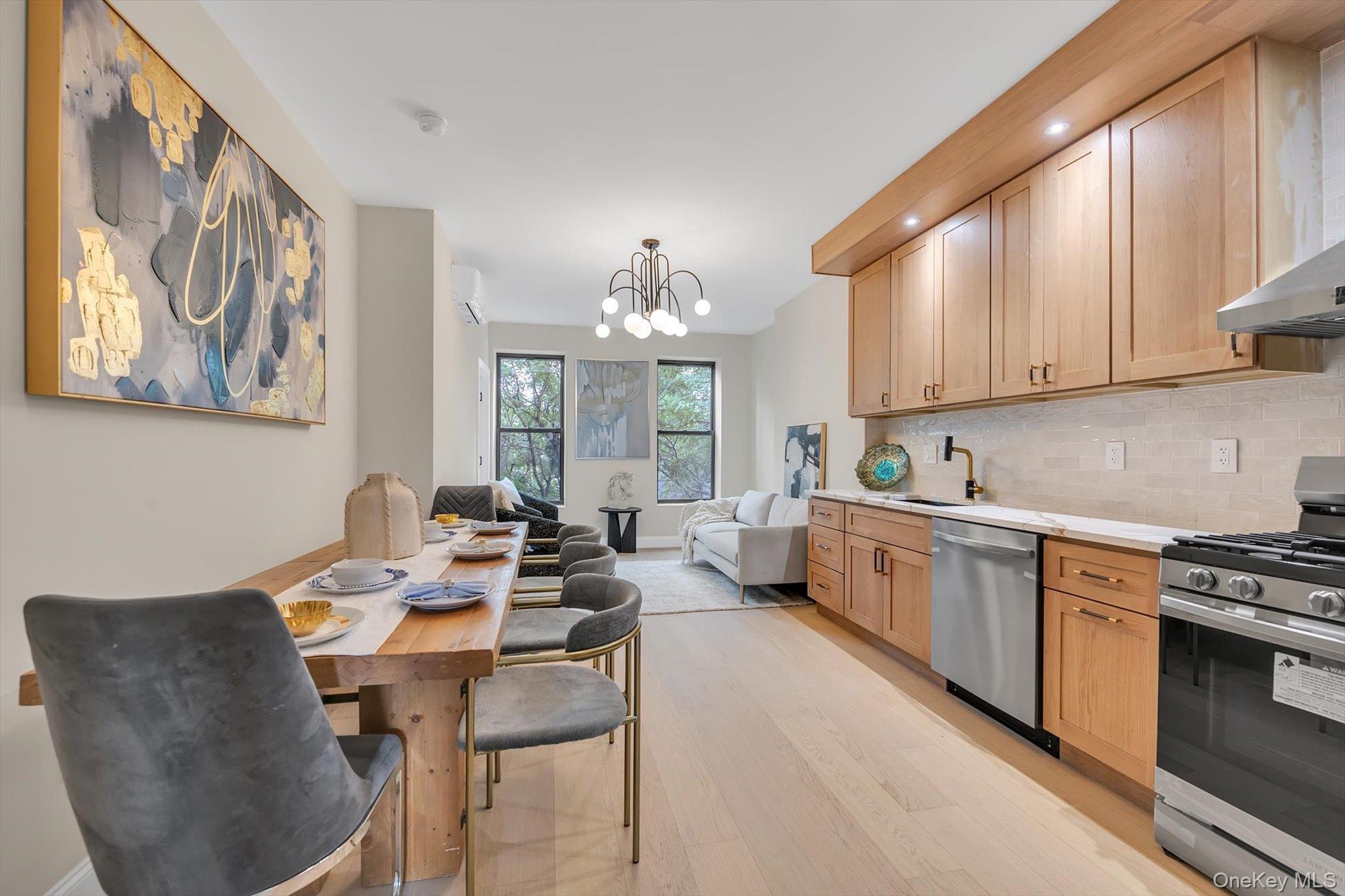 Single Family Jefferson Avenue  Brooklyn, NY 11221, MLS-1054658-19