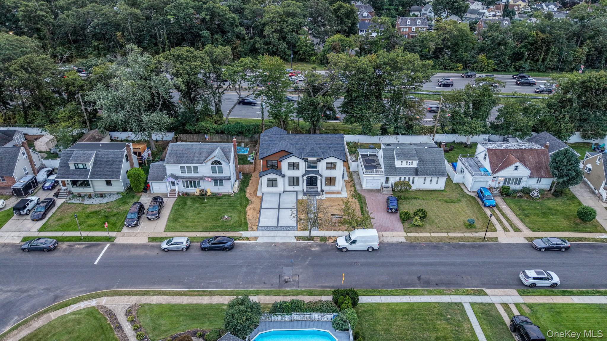 Single Family Southern Drive Nassau County, NY 11010, MLS-1054669-40