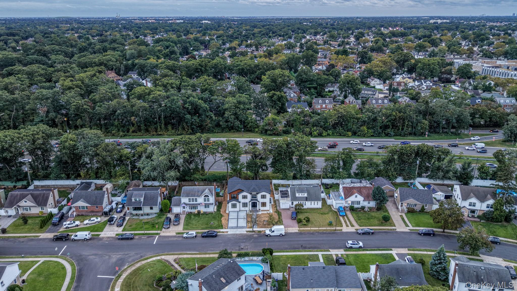 Single Family Southern Drive Nassau County, NY 11010, MLS-1054669-41