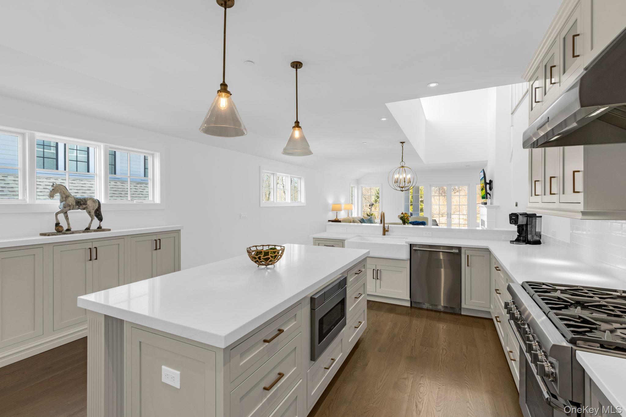 Single Family Honeysuckle Lane  Westchester County, NY 10573, MLS-1054676-11
