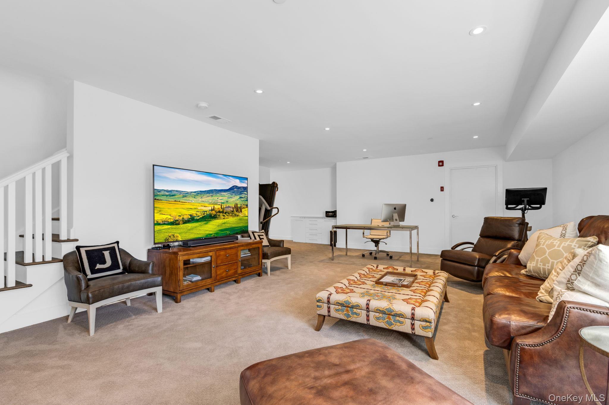 Single Family Honeysuckle Lane  Westchester County, NY 10573, MLS-1054676-32