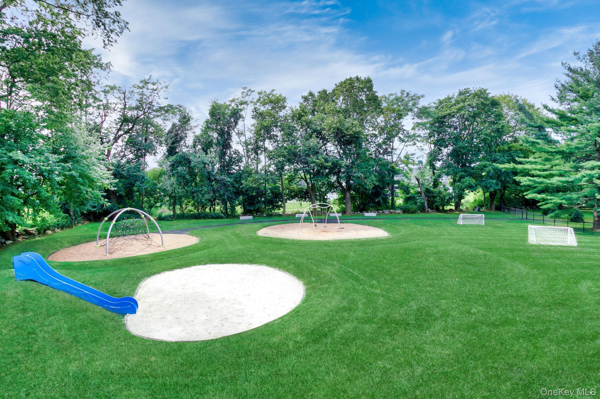 Single Family Honeysuckle Lane  Westchester County, NY 10573, MLS-1054676-48