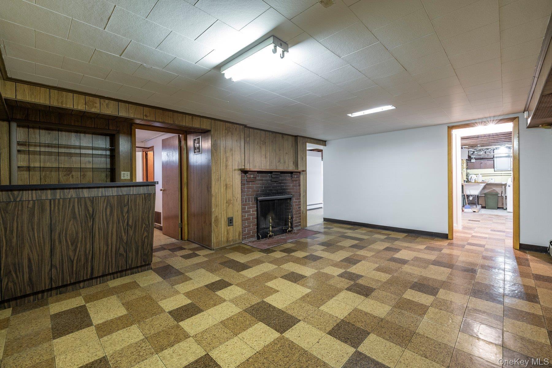 Single Family E Carpenter Street  Nassau County, NY 11580, MLS-1054694-25