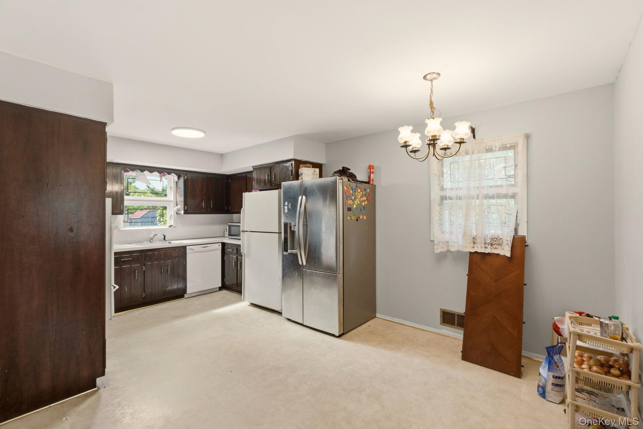 Single Family Grand Central Parkway Queens, NY 11432, MLS-1054697-10