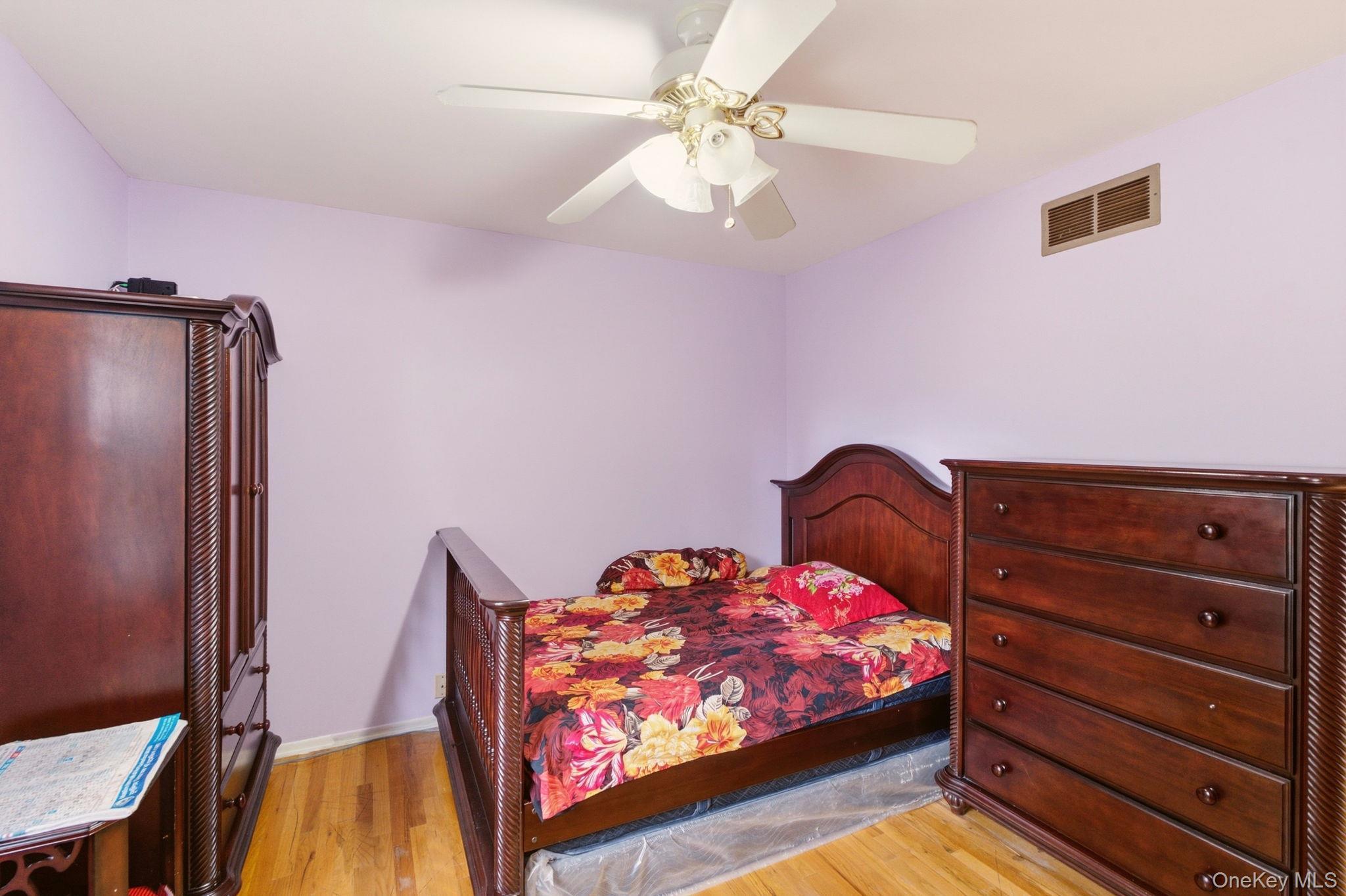 Single Family Grand Central Parkway Queens, NY 11432, MLS-1054697-18
