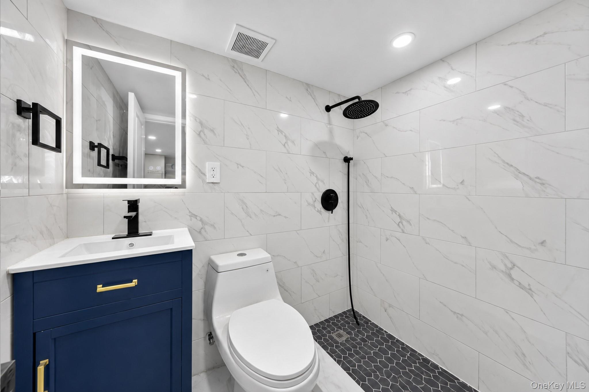 Single Family E 225th Street Bronx, NY 10466, MLS-1054705-12