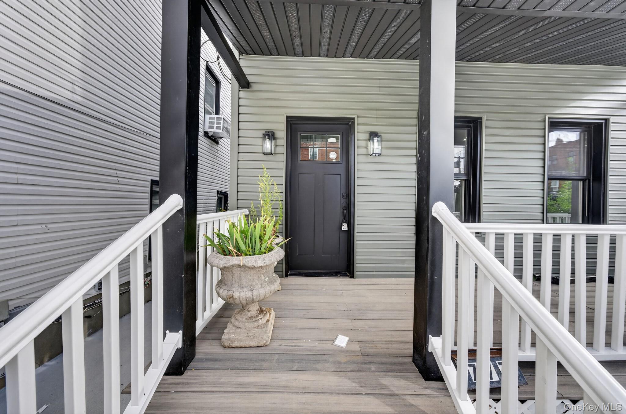 Single Family E 225th Street Bronx, NY 10466, MLS-1054705-14
