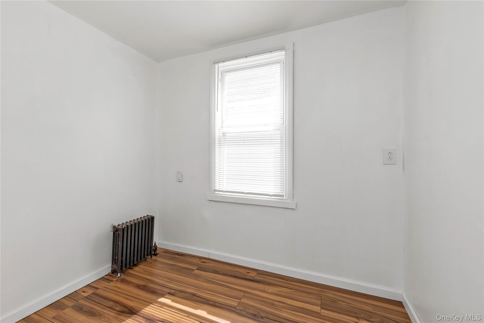 Single Family 199th Street Queens, NY 11423, MLS-1054710-17