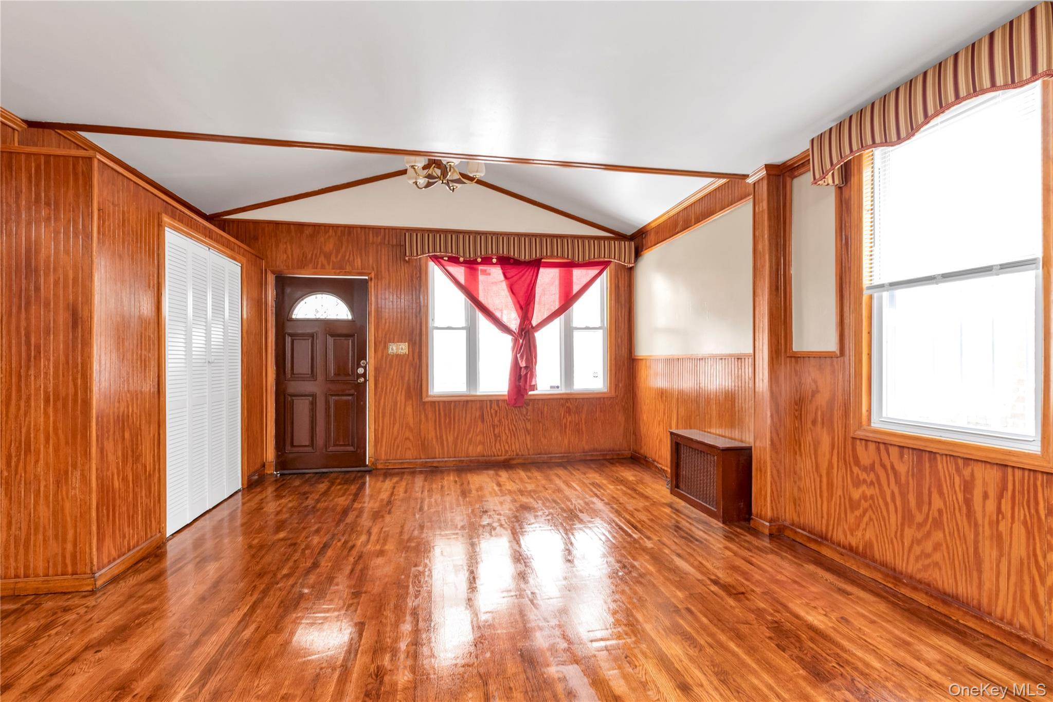 Single Family 199th Street Queens, NY 11423, MLS-1054710-5