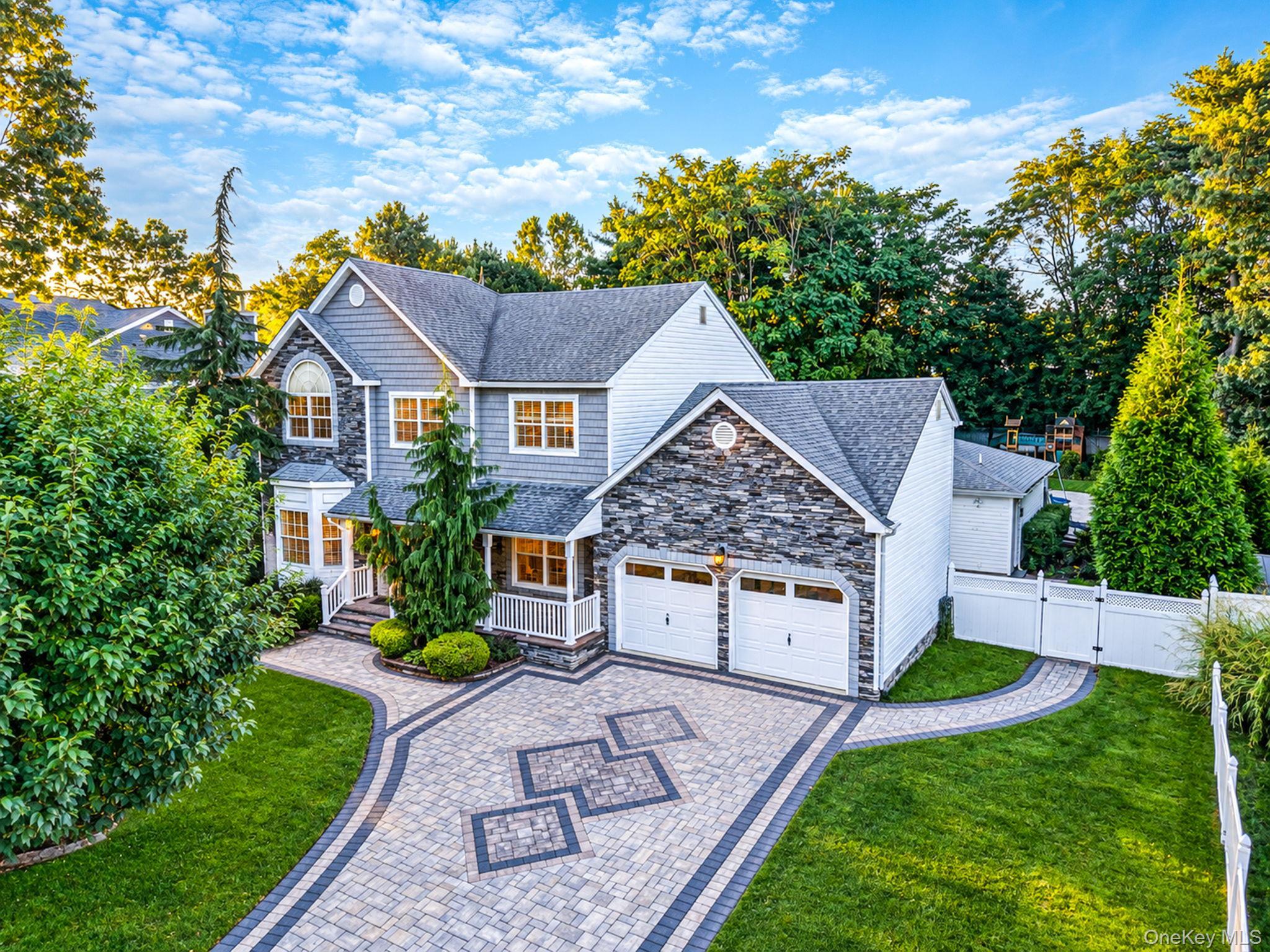 Single Family Crystal Brook Court Suffolk County, NY 11767, MLS-1054720-2