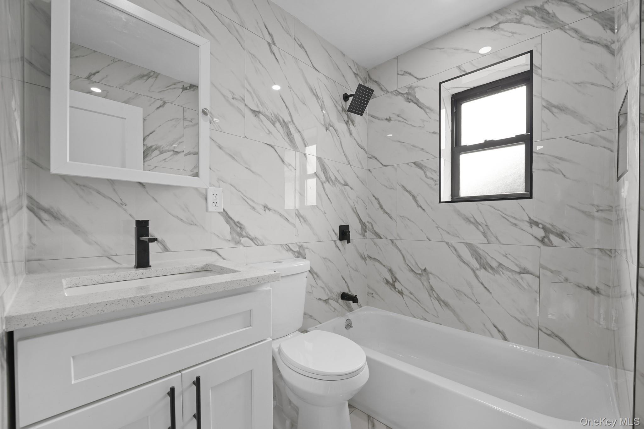 Single Family Murdock Avenue  Bronx, NY 10466, MLS-1054739-11